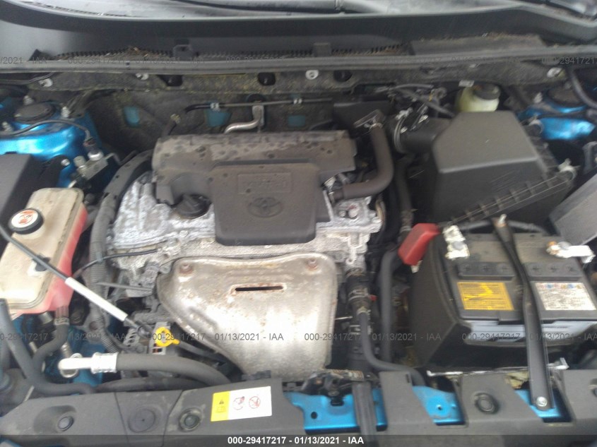 TOYOTA RAV4 JTMBFREV2JJ210840