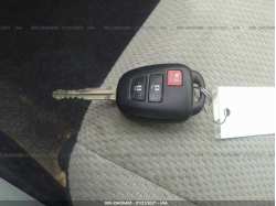 TOYOTA PRIUS C JTDKDTB3XE1070337
