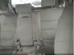 KIA SORENTO 5XYKTDA29BG123641