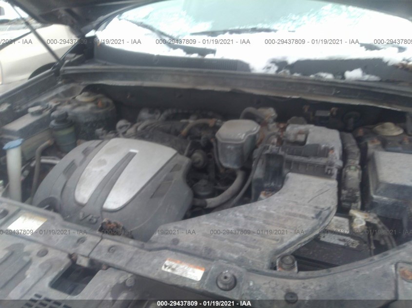 KIA SORENTO 5XYKTDA29BG123641