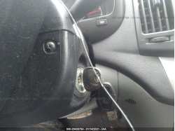 HYUNDAI ELANTRA KMHDU4AD2AU930051