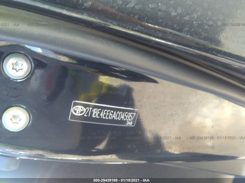 TOYOTA COROLLA 2T1BE4EE6AC045957