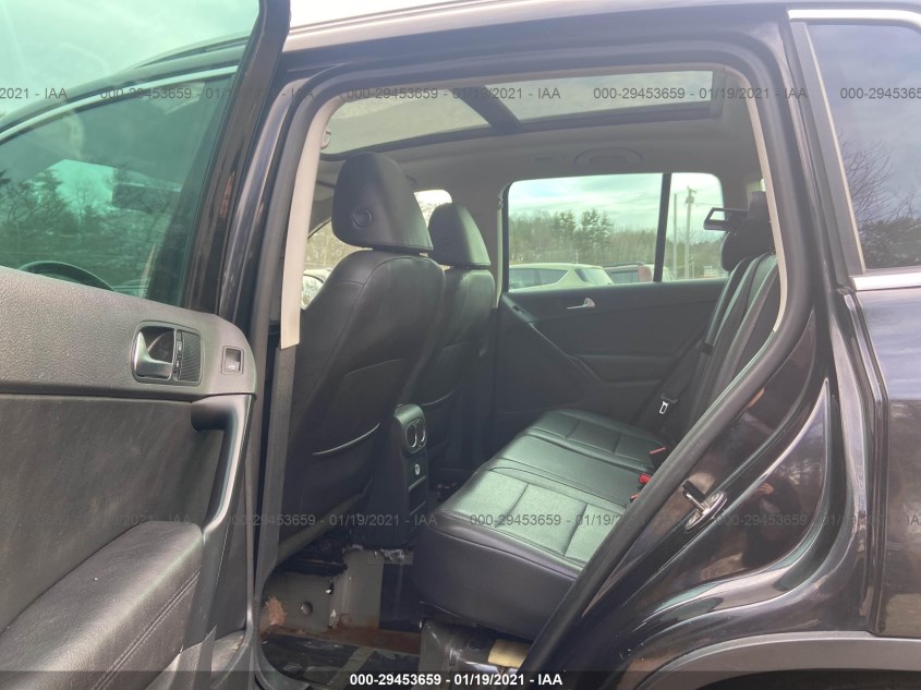 VOLKSWAGEN TIGUAN WVGBV7AX1AW530261