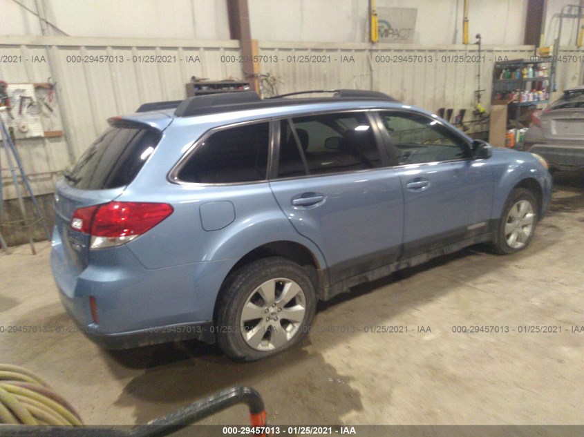 SUBARU OUTBACK 4S4BRBCC3A3330582