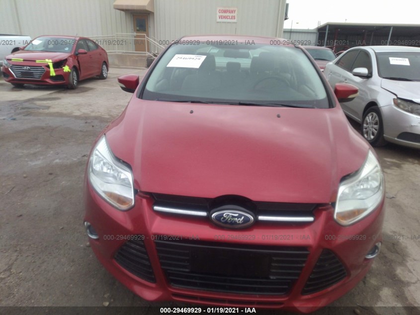 FORD FOCUS 1FAHP3H22CL380828