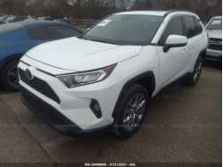 TOYOTA RAV4 2T3C1RFV9KW036883