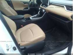 TOYOTA RAV4 2T3C1RFV9KW036883