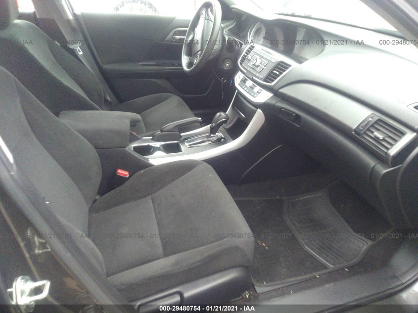 HONDA ACCORD SDN 1HGCR2F34DA269555