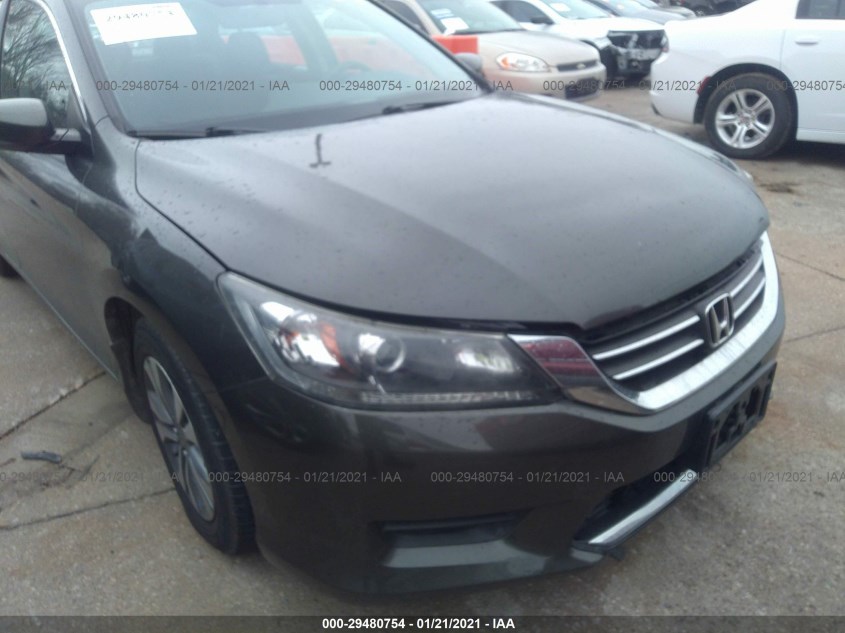 HONDA ACCORD SDN 1HGCR2F34DA269555