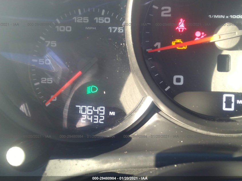 PORSCHE MACAN WP1AA2A5XHLB08383