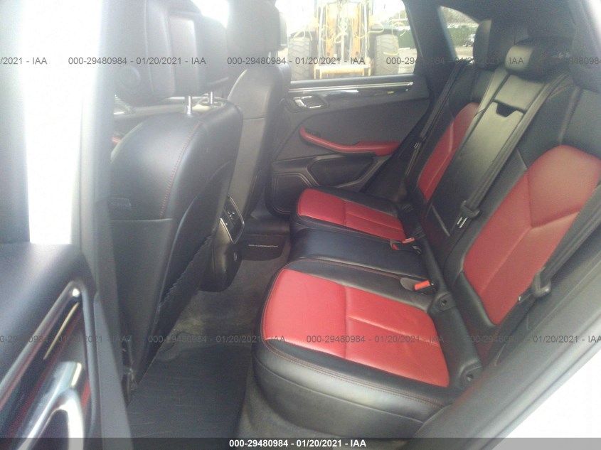 PORSCHE MACAN WP1AA2A5XHLB08383