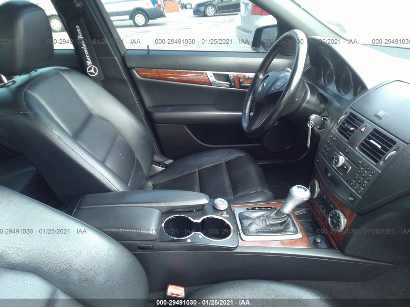 MERCEDES-BENZ C-CLASS WDDGF8BB6BR181815