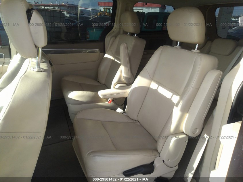 VOLKSWAGEN ROUTAN 2V4RW3D11AR407641