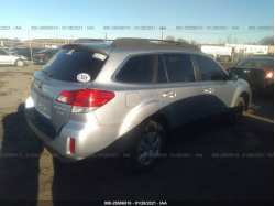SUBARU OUTBACK 4S4BRBAC8D3240772