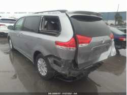 TOYOTA SIENNA 5TDYK3DC3CS238509