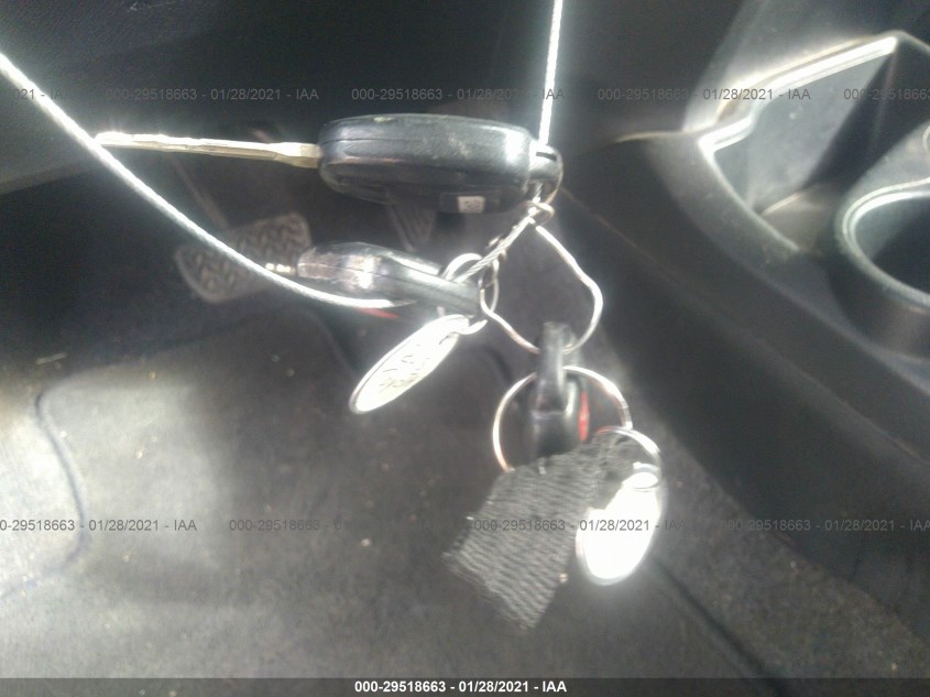 TOYOTA PRIUS C JTDKDTB38D1043989