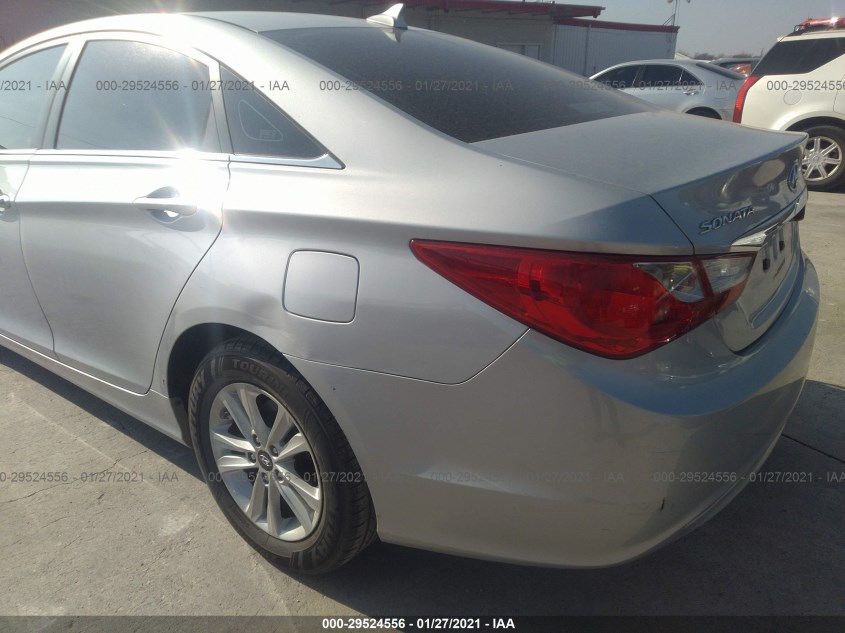 HYUNDAI SONATA 5NPEB4AC7BH063134