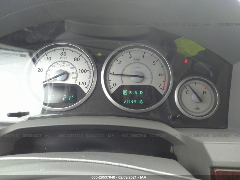 CHRYSLER TOWN & COUNTRY 2A4RR5D13AR260326