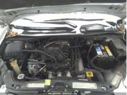 CHRYSLER TOWN & COUNTRY 2A4RR5D13AR260326