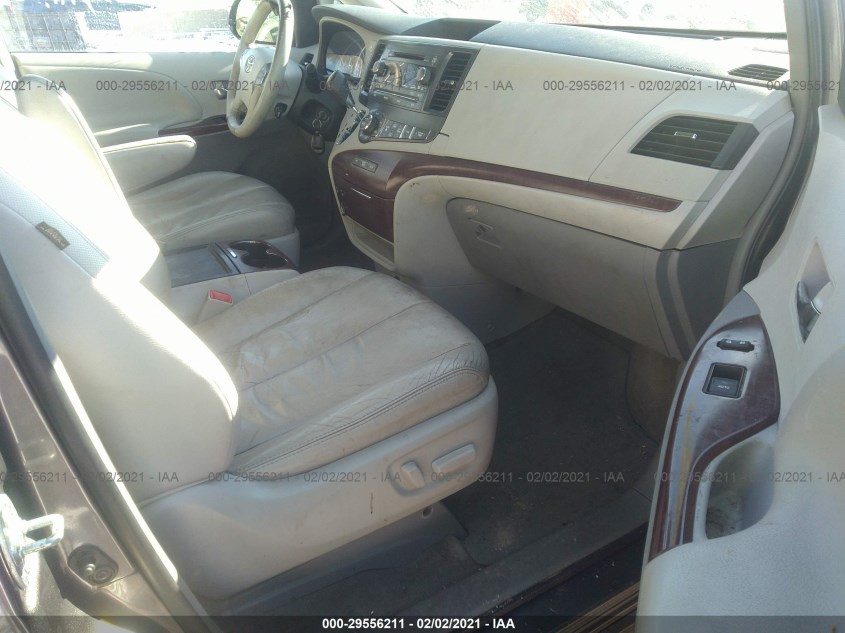 TOYOTA SIENNA 5TDYK3DC8DS298447