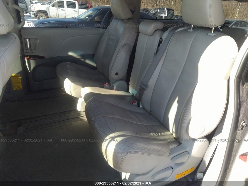 TOYOTA SIENNA 5TDYK3DC8DS298447