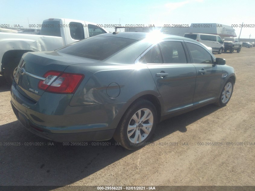 FORD TAURUS 1FAHP2HW3AG135569