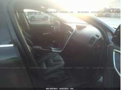 VOLVO XC60 YV4982DZ3A2059101