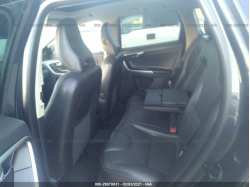 VOLVO XC60 YV4982DZ3A2059101