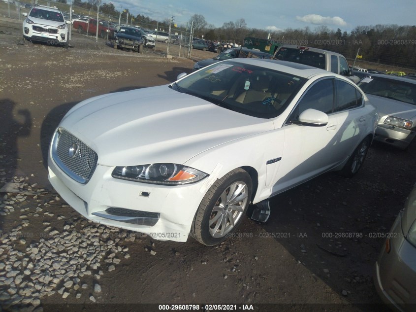 JAGUAR XF SAJWA0FB1CLS37813