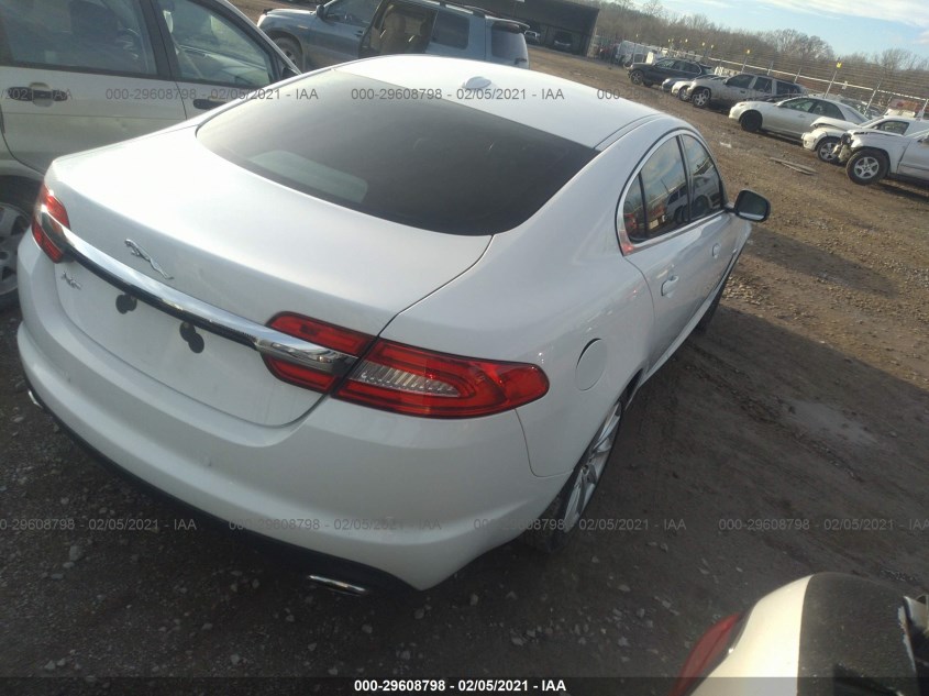 JAGUAR XF SAJWA0FB1CLS37813