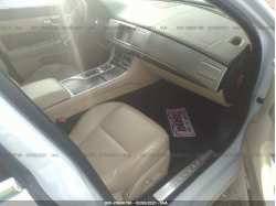 JAGUAR XF SAJWA0FB1CLS37813