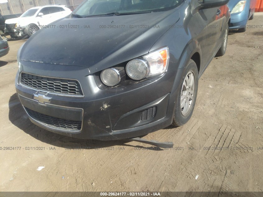 CHEVROLET SONIC 1G1JC5SH6D4174416