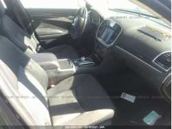 CHRYSLER 300 2C3CCAAG3JH249710