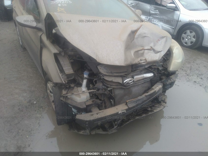 HYUNDAI ELANTRA 5NPDH4AE4BH007700