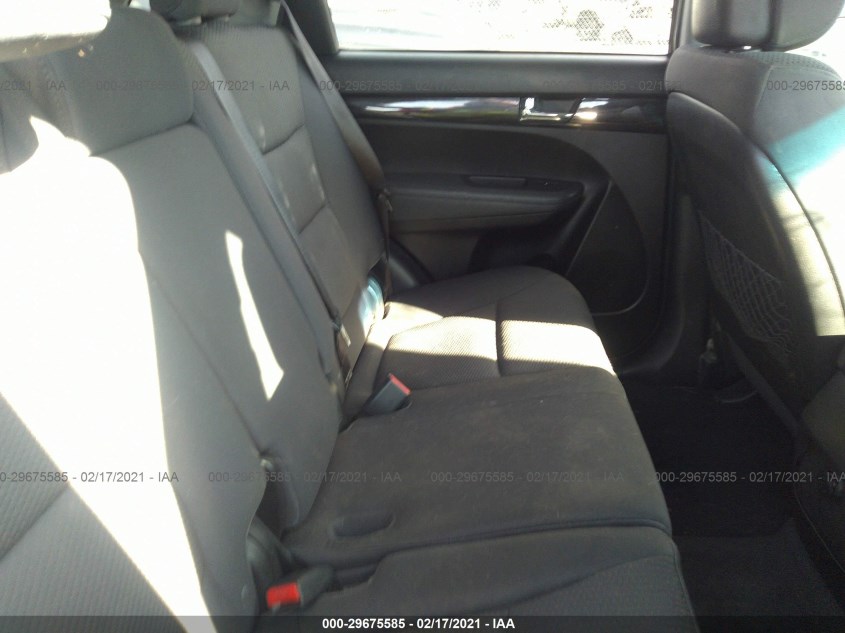 KIA SORENTO 5XYKT4A24BG109226