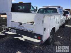 Ford F-350 Super Duty 4x4 Utility Truck 1FT8W3B67BEBXXXXX