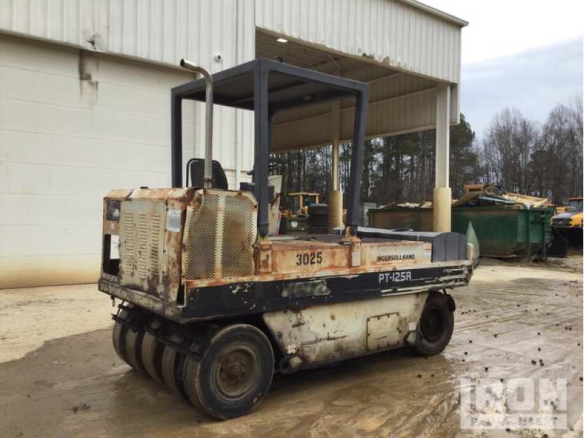 Ingersoll-Rand PT125R 9 Wheel Pneumatic Roller