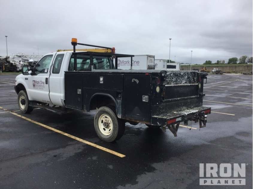 Ford F350 4x4 XL Ext Cab 4x4 S/A Utility Truck 1FDSX35L2YED35053