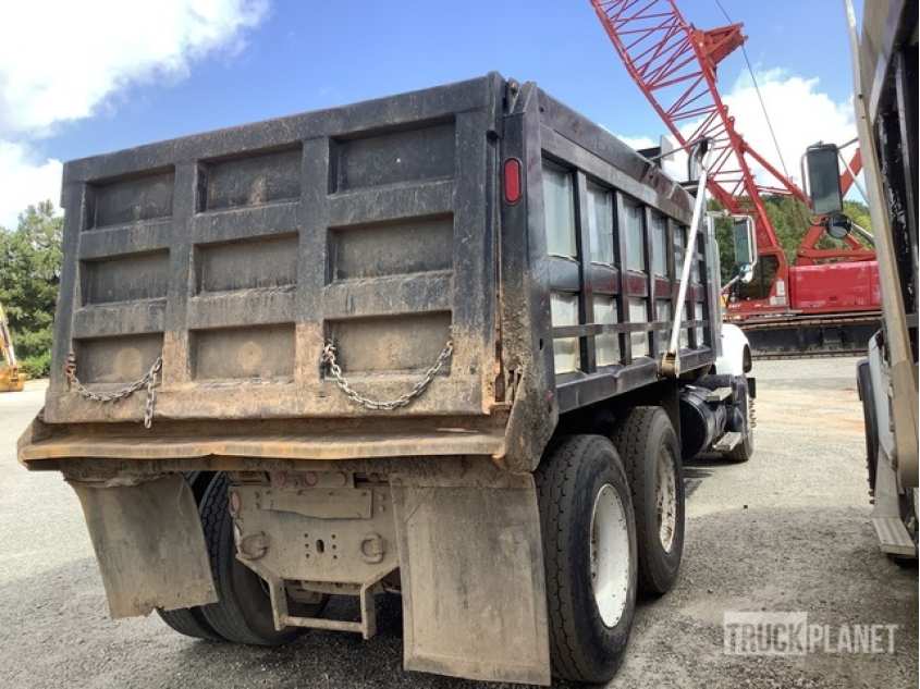 Mack CV713 6x4 T/A Dump Truck 1M2AG11Y23M0XXXXX