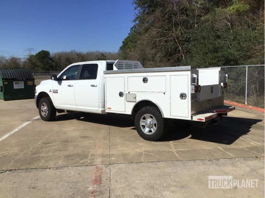 Ram 2500 Heavy Duty 4x4 Crew Cab Utility Truck 3C6UR5JLXJG2XXXXX