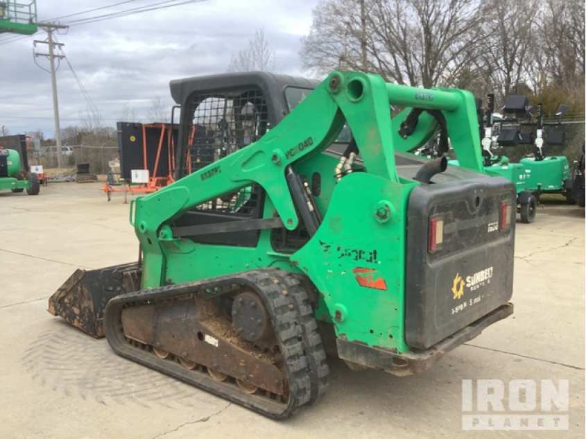 Bobcat T650 Compact Track Loader