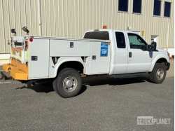 Ford F-250 XL Super Duty 4x4 Utility Truck 1FD7X2B69CEC72864