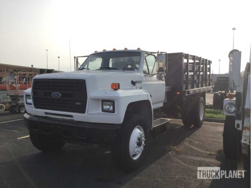 Ford F800 4x2 S/A Flatbed Truck 1FDXF82KXLVA31947