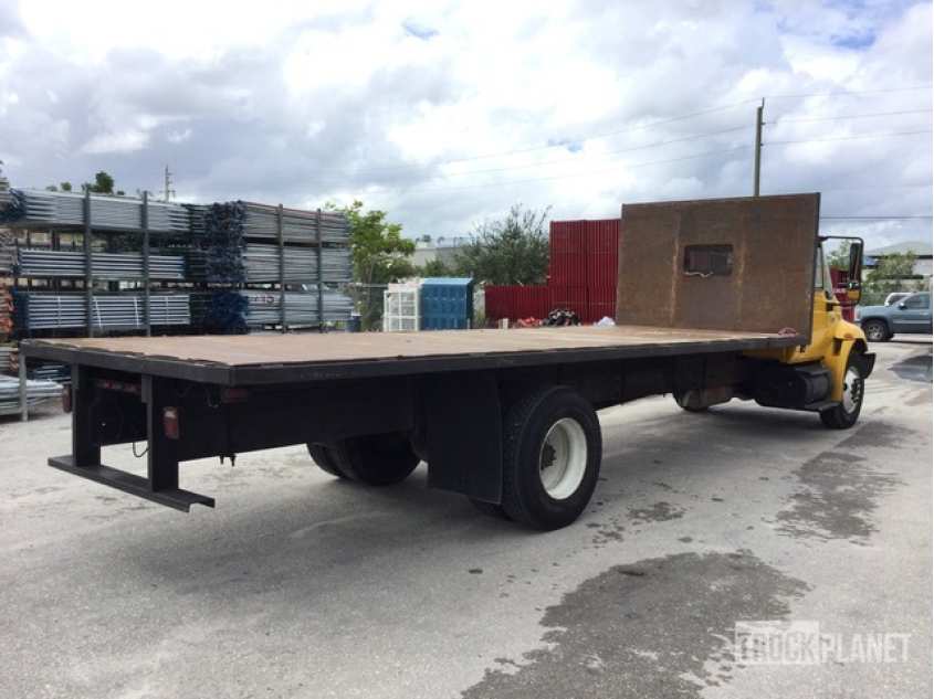 International 4300 S/A Flatbed Truck 1HTMMAAMX7H382940