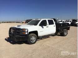 Chevrolet Silverado 3500HD 4x4 Flatbed Truck 1GC4KYCY4JF150901